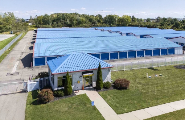 Storage Units at Storage King USA - 055 - Aurora, OH - S. Chillicothe Rd - 1405 South Chillicothe Road