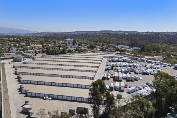 Facility photo: //images.sparefoot.com/medium/24242968f809b741a68.jpg