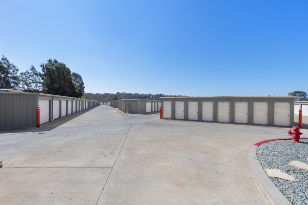 Facility photo: //images.sparefoot.com/medium/24242968f80a0000f07.jpg