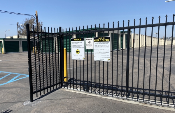 Facility photo: //images.sparefoot.com/medium/24243368dc22c78c663.jpg
