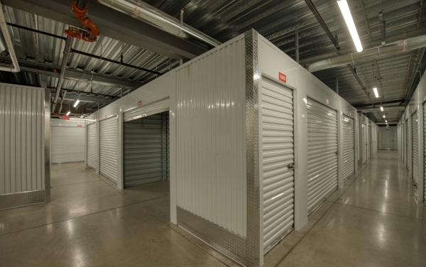 Facility photo: //images.sparefoot.com/medium/24244969777e647775d.jpg