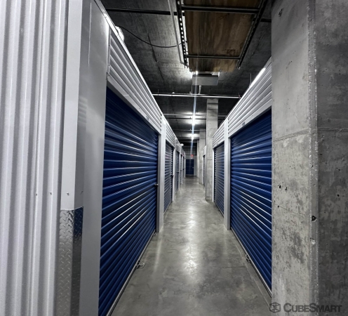 Facility photo: //images.sparefoot.com/medium/24246469f5ab830d71a.jpg