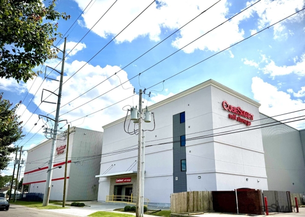 Facility photo: //images.sparefoot.com/medium/2424646a2baf6d02657.jpg