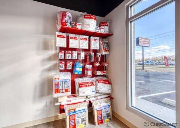 Facility photo: //images.sparefoot.com/medium/24249369f6f6ac70738.jpg