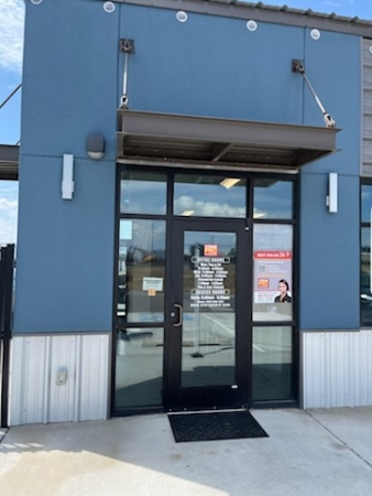 Facility photo: //images.sparefoot.com/medium/24253369135a8757009.jpg