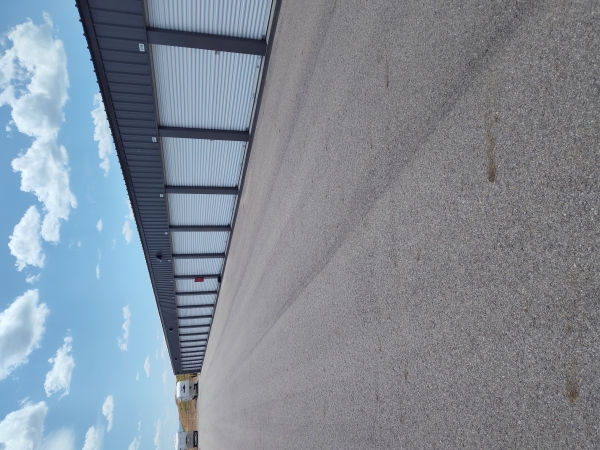 Facility photo: //images.sparefoot.com/medium/24253369135aa64a618.jpg