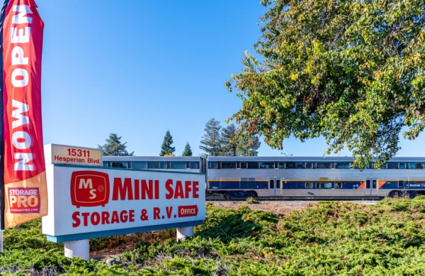 Storage Units at Mini Safe Storage & RV - 15311 Hesperian Boulevard