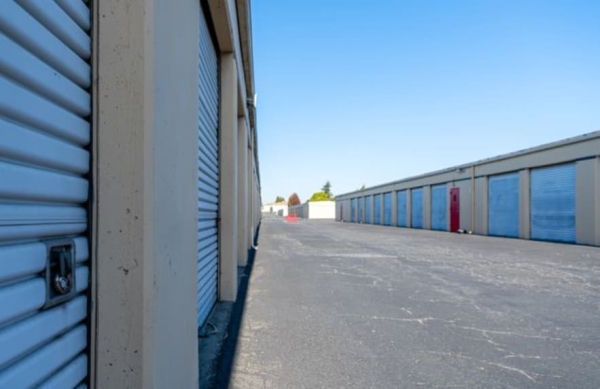 Storage Units at Mini Safe Storage & RV - 15311 Hesperian Boulevard