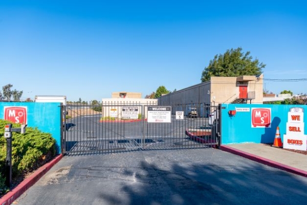 Storage Units at Mini Safe Storage & RV - 15311 Hesperian Boulevard