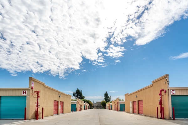 Facility photo: //images.sparefoot.com/medium/242536695422b5c9560.jpg