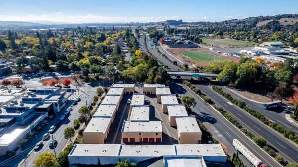 Facility photo: //images.sparefoot.com/medium/242539695426b913ddd.jpg