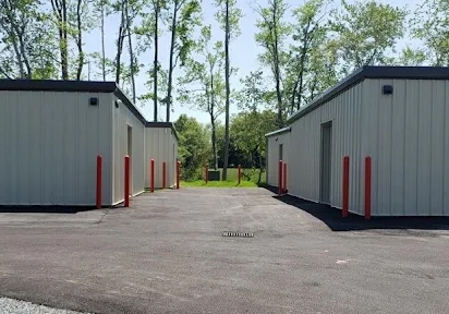 Facility photo: //images.sparefoot.com/medium/24258668fa8229afb6a.jpg