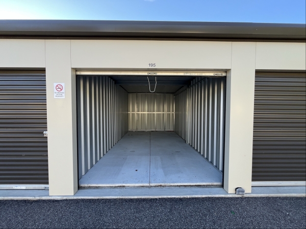 Facility photo: //images.sparefoot.com/medium/24258668fa823790786.jpg