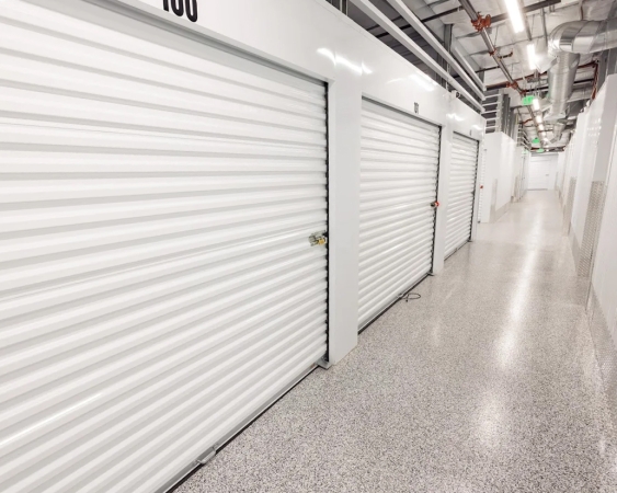 Facility photo: //images.sparefoot.com/medium/24258768f28f5e6d01a.jpg