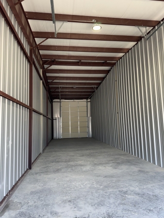 Facility photo: //images.sparefoot.com/medium/242608690c19d452e74.jpg