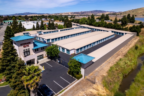 Facility photo: //images.sparefoot.com/medium/24260968f04fda89d5b.jpg