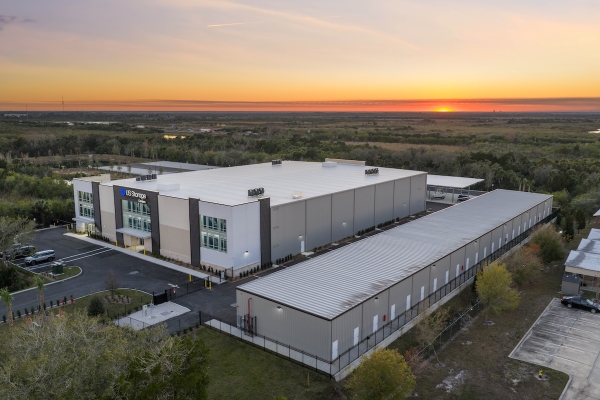 Facility photo: //images.sparefoot.com/medium/2426136982828e42ce7.jpg