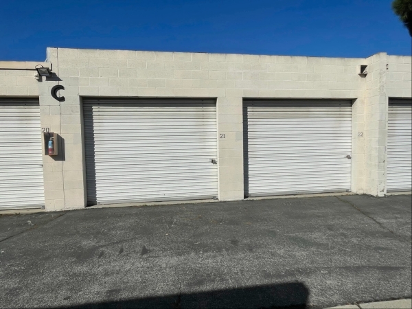 Facility photo: //images.sparefoot.com/medium/24262468f6c1e6d5fcd.jpeg