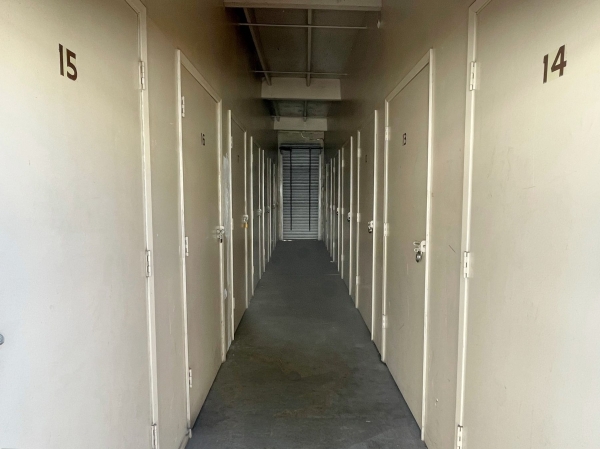 Facility photo: //images.sparefoot.com/medium/24262468f6c1ead9a3d.jpg