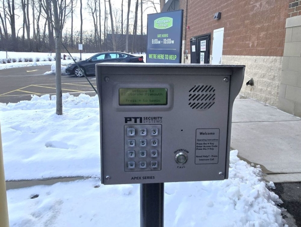 Facility photo: //images.sparefoot.com/medium/24265369943021afa64.jpg