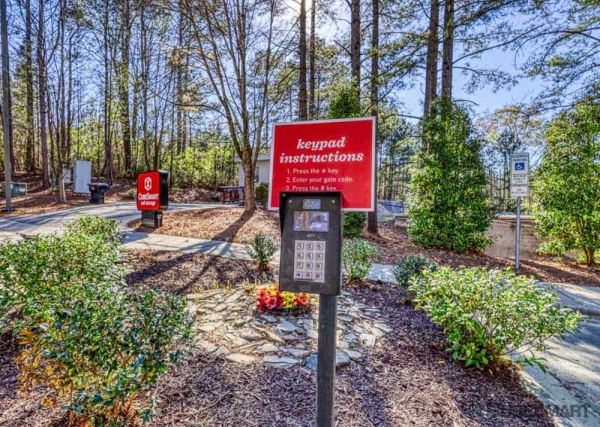 Facility photo: //images.sparefoot.com/medium/24275269f5b10914b6b.jpg