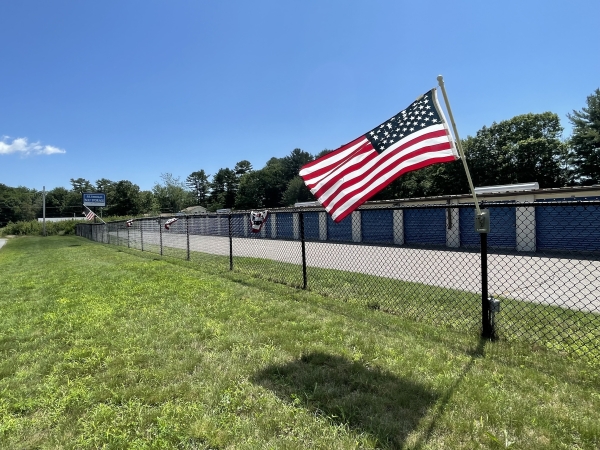 Facility photo: //images.sparefoot.com/medium/24275568f92a937e431.jpg