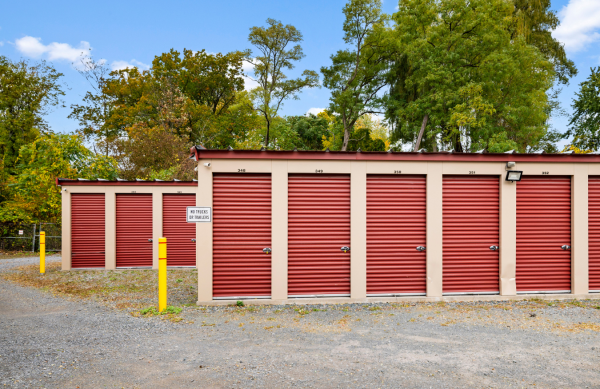 Facility photo: //images.sparefoot.com/medium/24275768f8de90ea7a9.png