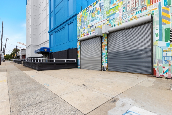 Facility photo: //images.sparefoot.com/medium/24277868ff85049c942.jpg