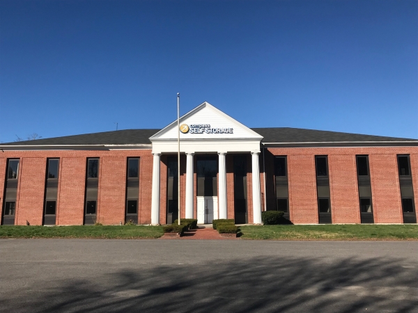 Facility photo: //images.sparefoot.com/medium/24278268ff7f5eb828a.jpg