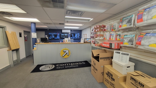 Facility photo: //images.sparefoot.com/medium/24278268ff7ffd4fe75.jpg