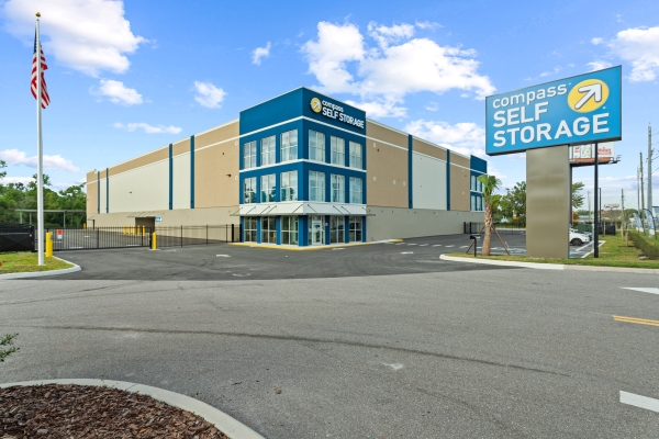 Facility photo: //images.sparefoot.com/medium/24278868ff6b6f415f6.jpg