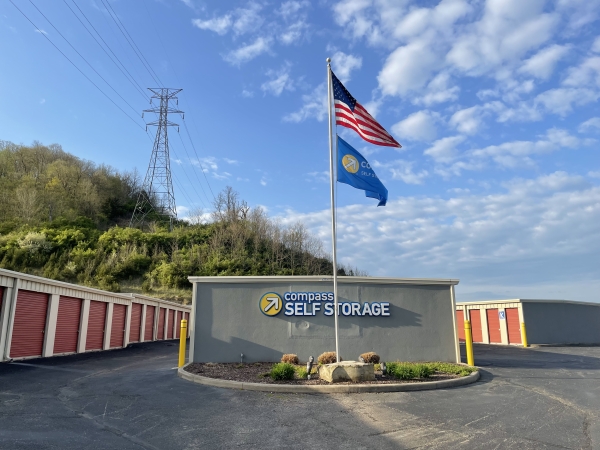 Facility photo: //images.sparefoot.com/medium/24279268ff733c80fa8.jpg