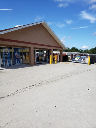 Facility photo: //images.sparefoot.com/medium/24279468fb948a89422.jpg