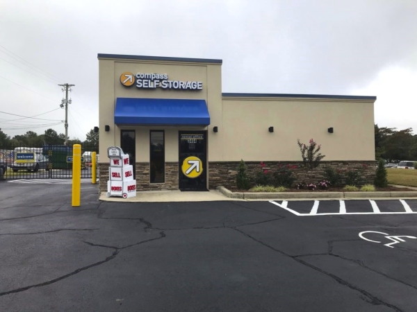 Compass Self Storage - Compass Self Storage - Stone Mtn (414)