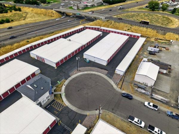 Facility photo: //images.sparefoot.com/medium/24282168ffafad7b122.jpg