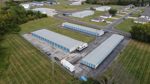 Facility photo: //images.sparefoot.com/medium/24282768ffdcfe75ed6.jpg