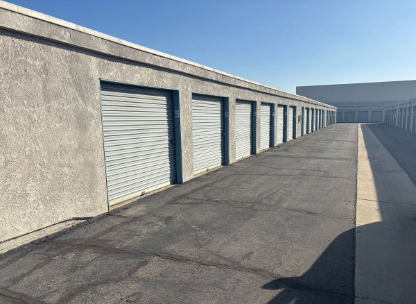 Facility photo: //images.sparefoot.com/medium/24283269016fac4057e.jpg