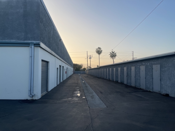 Facility photo: //images.sparefoot.com/medium/24283369975265502d2.jpeg