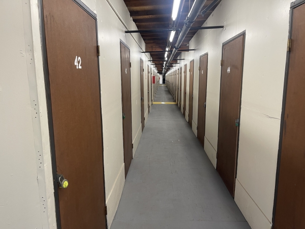 Facility photo: //images.sparefoot.com/medium/2428336997526684ee5.jpeg