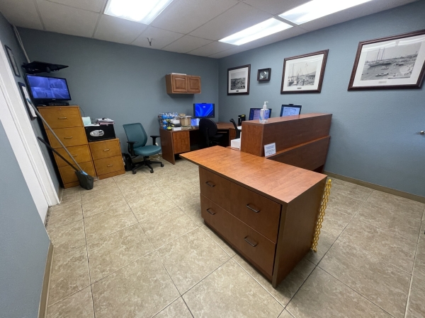 Facility photo: //images.sparefoot.com/medium/2428336997526d2981b.jpeg