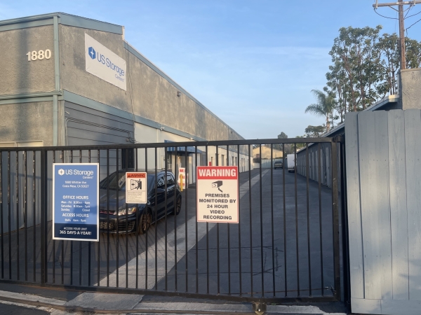 Facility photo: //images.sparefoot.com/medium/24283369987330b5671.jpeg