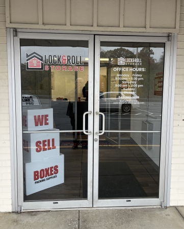 Facility photo: //images.sparefoot.com/medium/2428476914950bd63d8.jpg