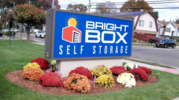 Facility photo: //images.sparefoot.com/medium/24285269051c93b945b.jpg