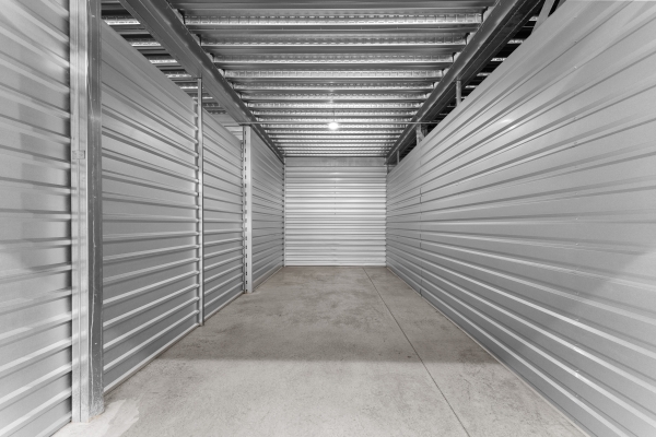 Facility photo: //images.sparefoot.com/medium/2428556904c7cd5fc0b.jpg