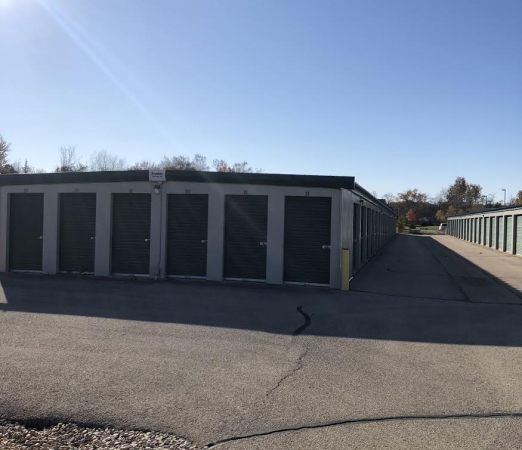 Facility photo: //images.sparefoot.com/medium/2428636917444c7e920.jpg