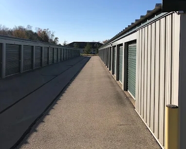 Facility photo: //images.sparefoot.com/medium/2428636917444d3f829.jpg