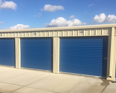 Facility photo: //images.sparefoot.com/medium/242864690a32006b4c3.jpg