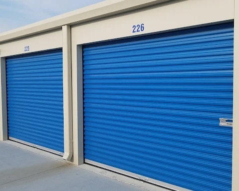 Facility photo: //images.sparefoot.com/medium/242864690a32016c145.jpg