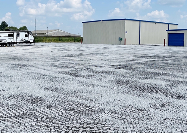 Facility photo: //images.sparefoot.com/medium/242866690a70c205c4f.jpg