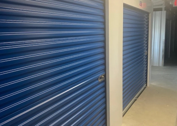 Facility photo: //images.sparefoot.com/medium/242866690a70c31332c.jpg